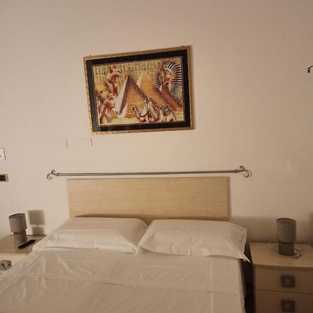 Rooms Center Wolf - Matrimoniale E Comunicanti Matera Exteriör bild