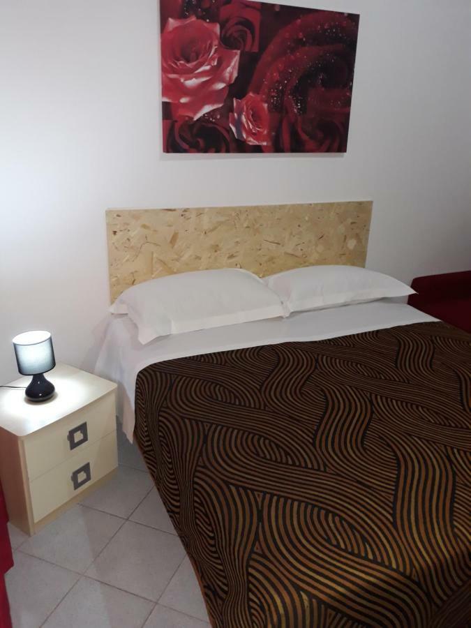 Rooms Center Wolf - Matrimoniale E Comunicanti Matera Exteriör bild